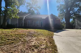 426 Georgetown Cir, Fayetteville, NC 28314 - Photo 2