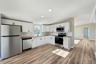 56 Apache Cir, Parkton, NC 28371 - Photo 10