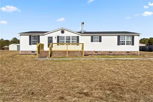 56 Apache Cir, Parkton, NC 28371 - Photo 4