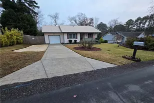 595 Sheringham Dr, Fayetteville, NC 28311 - Photo 2