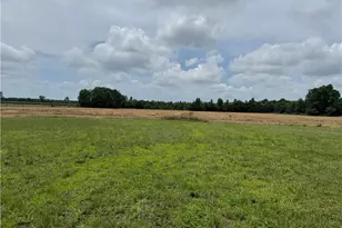 1109 Henry Hammond Rd, Lumberton, NC 28360 - Photo 4