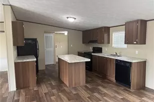 1109 Henry Hammond Rd, Lumberton, NC 28360 - Photo 8