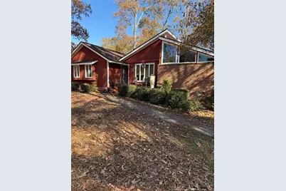 3935 Regents Street, Lumberton, NC 28360 - Photo 2