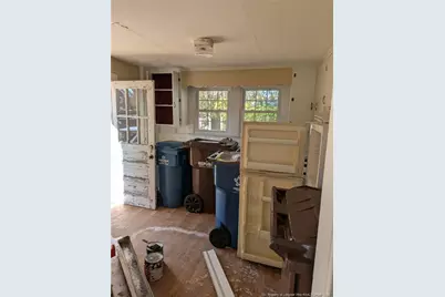 707 W Cumberland Street, Dunn, NC 28334 - Photo 6