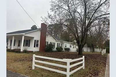 310 Floyd St Street, Fairmont, NC 28340 - Photo 2