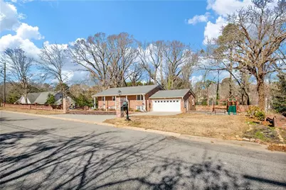 205 Vivian Drive, Fayetteville, NC 28311 - Photo 4