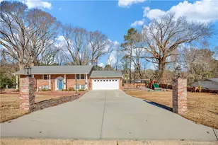 205 Vivian Dr, Fayetteville, NC 28311 - Photo 2