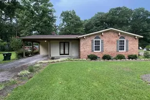 712 W J St, Erwin, NC 28339 - Photo 2