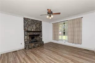 712 W J St, Erwin, NC 28339 - Photo 4