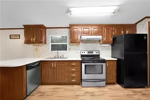 7437 April Dr, Fayetteville, NC 28314 - Photo 14