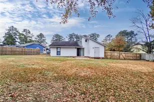 6594 Honeysuckle Dr, Fayetteville, NC 28304 - Photo 28