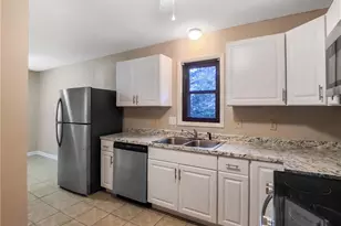 6594 Honeysuckle Dr, Fayetteville, NC 28304 - Photo 6