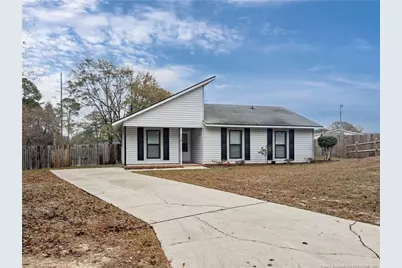 6594 Honeysuckle Drive, Fayetteville, NC 28304 - Photo 2