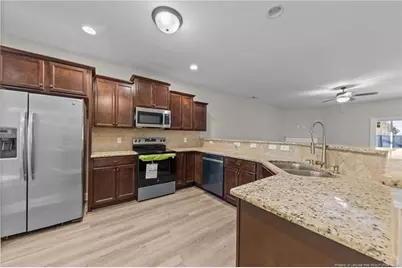 228 Tipperary Street, Raeford, NC 28376 - Photo 6