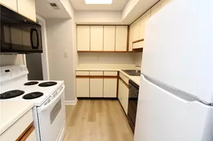 118 Manhattan Ct, Cary, NC 27511 - Photo 8