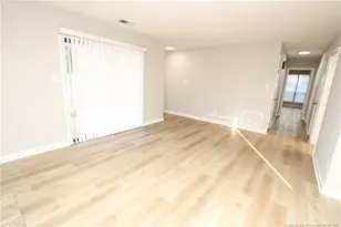 118 Manhattan Ct, Cary, NC 27511 - Photo 4