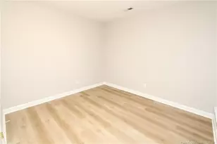 118 Manhattan Ct, Cary, NC 27511 - Photo 18