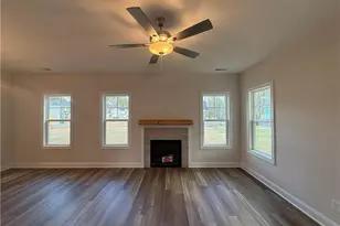 3810 Hatteras Dr, Fayetteville, NC 28312 - Photo 10