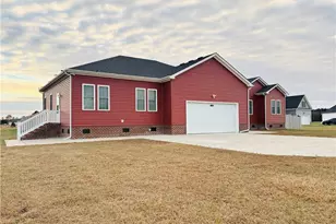 103 Lawrence Dr, Elizabeth City, NC 27909 - Photo 2