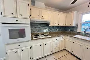 5329 Hampton Rd, Fayetteville, NC 28311 - Photo 8