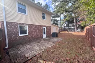 5329 Hampton Rd, Fayetteville, NC 28311 - Photo 2