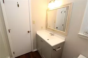 3905 Lexington Dr, Raleigh, NC 27606 - Photo 18