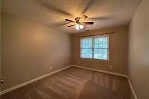 438 Crown Point, Sanford, NC 27332 - Photo 10