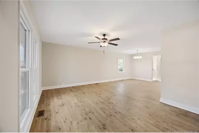 312 E Donaldson Avenue, Raeford, NC 28376 - Photo 8