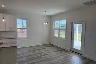 152 N Rabbit Run Dr, Smithfield, NC 27577 - Photo 4