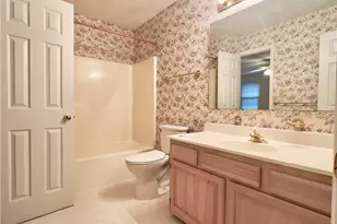 2432 Lull Water Dr, Fayetteville, NC 28306 - Photo 30