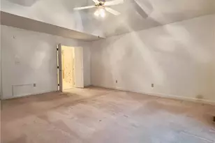 2432 Lull Water Dr, Fayetteville, NC 28306 - Photo 24