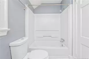 220 NE Bradford Ave, Fayetteville, NC 28301 - Photo 14