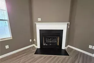 825 Running Horse Ln, Hope Mills, NC 28348 - Photo 6