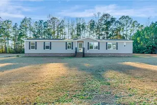 193 Fork Pine Rd, Lumberton, NC 28358 - Photo 1