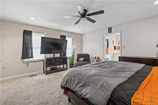 4225 Manchester Ln, Lumberton, NC 28360 - Photo 12