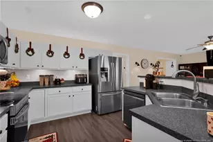 865 Fairfield Cir, Raeford, NC 28376 - Photo 14