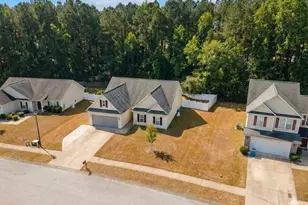 865 Fairfield Cir, Raeford, NC 28376 - Photo 4