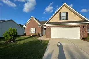 2231 Flanagan Pl, Fayetteville, NC 28304 - Photo 2