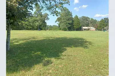 112 Lakeview Drive, Red Springs, NC 28377 - Photo 4