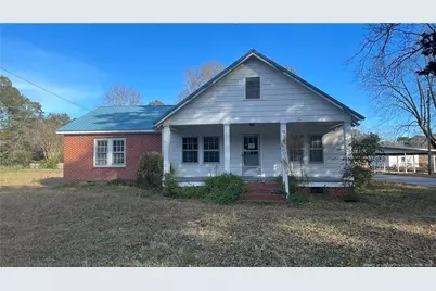 916 Aberdeen Road, Laurinburg, NC 28352 - Photo 1