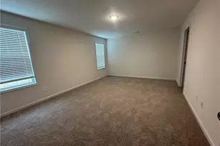 5805 Panther Dr, Hope Mills, NC 28348 - Photo 6