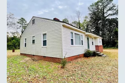 405 S Austin Street S, Maxton, NC 28364 - Photo 4