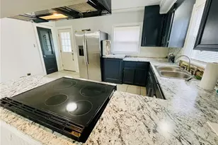 405 S Austin Street S, Maxton, NC 28364 - Photo 24