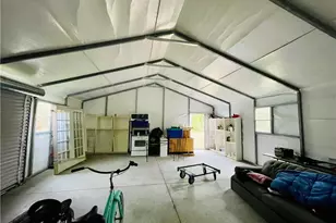 405 S Austin Street S, Maxton, NC 28364 - Photo 16