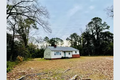 405 S Austin Street S, Maxton, NC 28364 - Photo 2