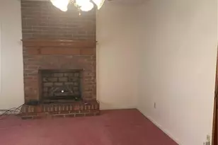 4332 S Robeson Rd, Rowland, NC 28383 - Photo 4