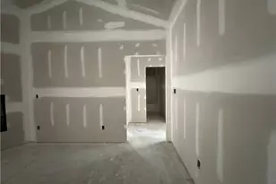 30381 E Lake Rd, Wagram, NC 28396 - Photo 6