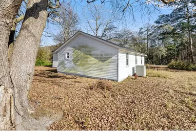 1055 Old Fayetteville Road, Salemburg, NC 28385 - Photo 18