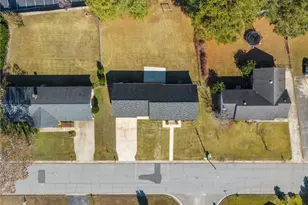 311 Marlowe Dr, Dunn, NC 28334 - Photo 6