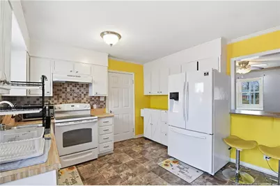 1633 Cawdor Drive, Fayetteville, NC 28304 - Photo 6